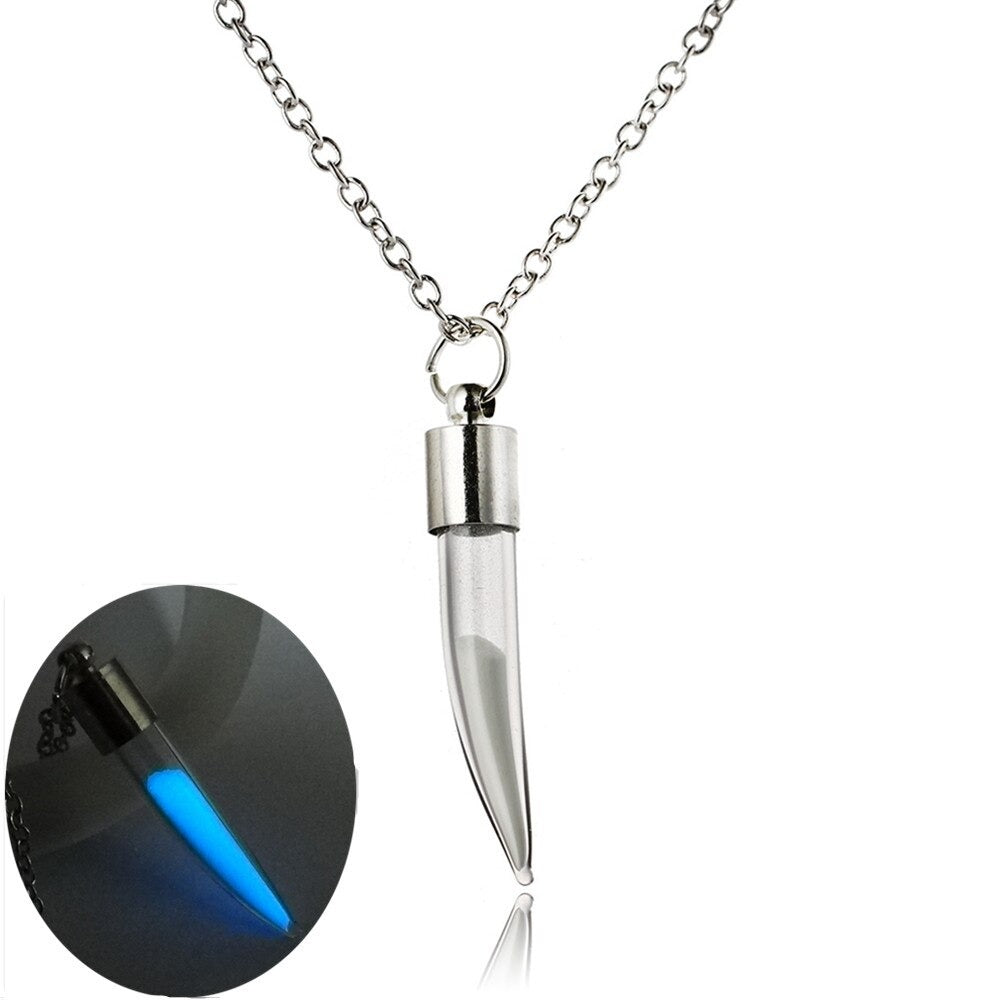Collier pendentif en verre foncé bijou sablier chaîne classique pierre lumineuse