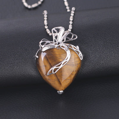 Collier avec pendentif en pierre cœur romantique - 6 Modèles disponibles