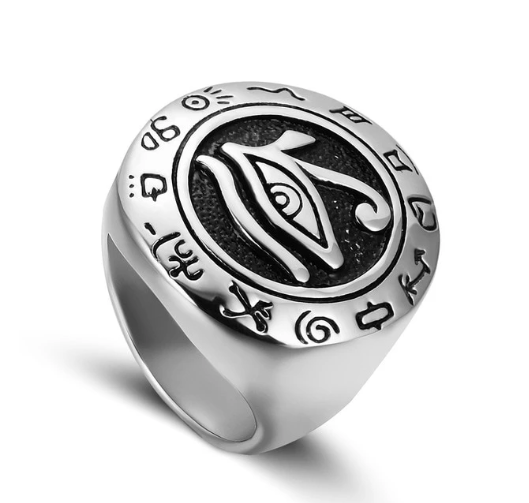 bague égyptienne incrustée hiéroglyphe argentée