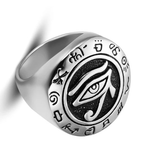 bague égyptienne incrustée hiéroglyphe argentée