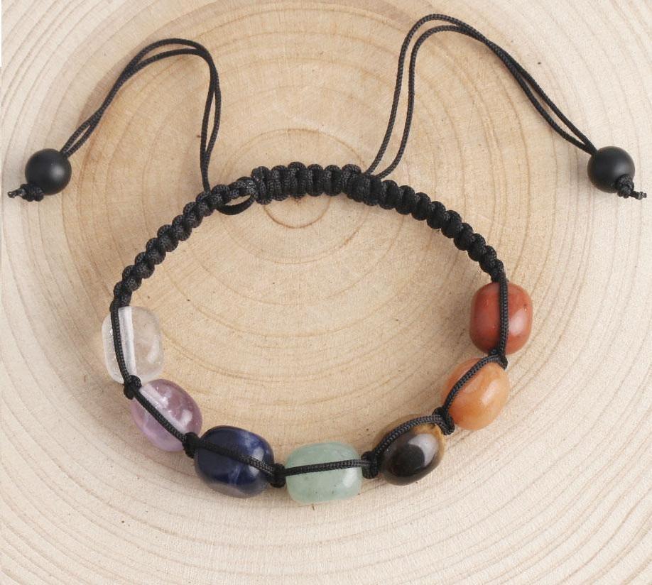bracelet des 7 chakras en vraies pierres roulées