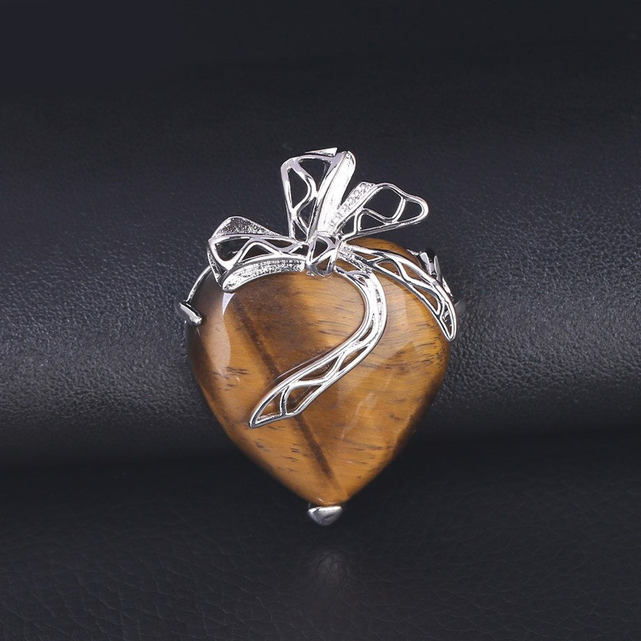 Collar con colgante de piedra de corazón romántico - 6 modelos disponibles