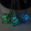 Collier avec pendentif en pierre lumineuse Antique perles scintillantes dans les ténèbres