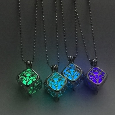 Collier avec pendentif en pierre lumineuse Antique perles scintillantes dans les ténèbres