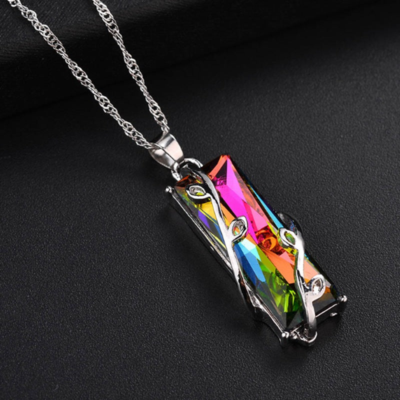 Pendentif Cristal Arc en ciel avec sa chaîne