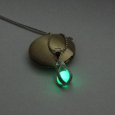 Collier avec pendentif en pierre lumineuse Antique perles scintillantes dans les ténèbres