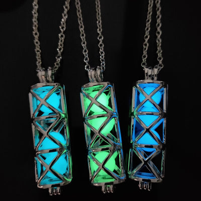 Collier avec pendentif en pierre lumineuse Antique perles scintillantes dans les ténèbres