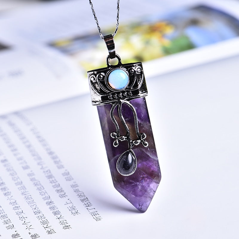 Pendentif en pierre naturelle spécial