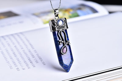 Pendentif en pierre naturelle spécial