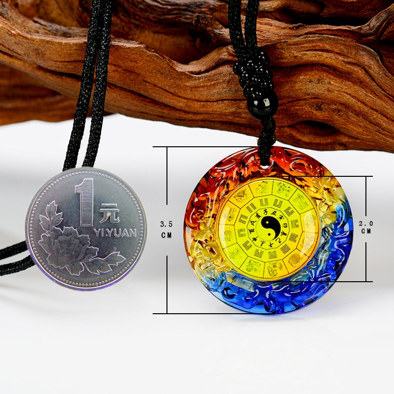 Ensemble de 2 Pendentifs Cristal et Pièce de monnaie Porte Bonheur