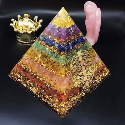 Orgonite Seven Chakra Energy Pyramid Aura Adivinación Suministros Yoga Meditación Adornos Resina