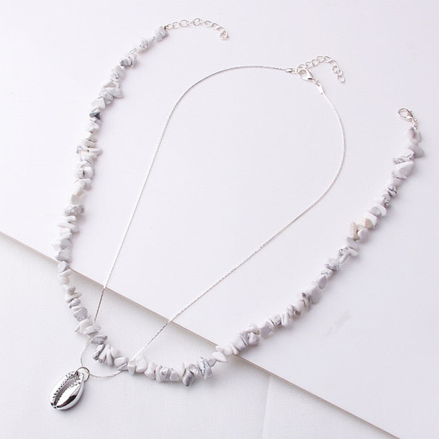 Collier multicouches bohème pour femmes, avec pendentif en coquille