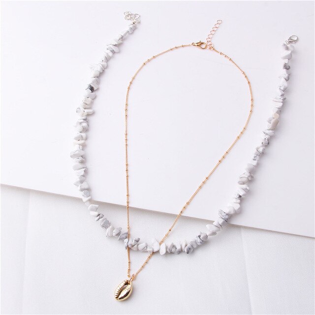 Collier multicouches bohème pour femmes, avec pendentif en coquille
