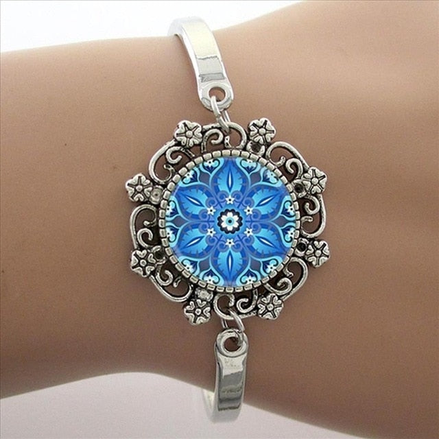 Brazalete Art Mandala Azul, Brazalete Plateado, Joyas Yoga Zen