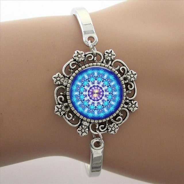 Brazalete Art Mandala Azul, Brazalete Plateado, Joyas Yoga Zen