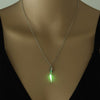 Collier pendentif en verre foncé bijou sablier chaîne classique pierre lumineuse