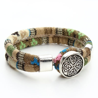 Bracelets bohémien superposés en coton cordons de couleur argent tibétain