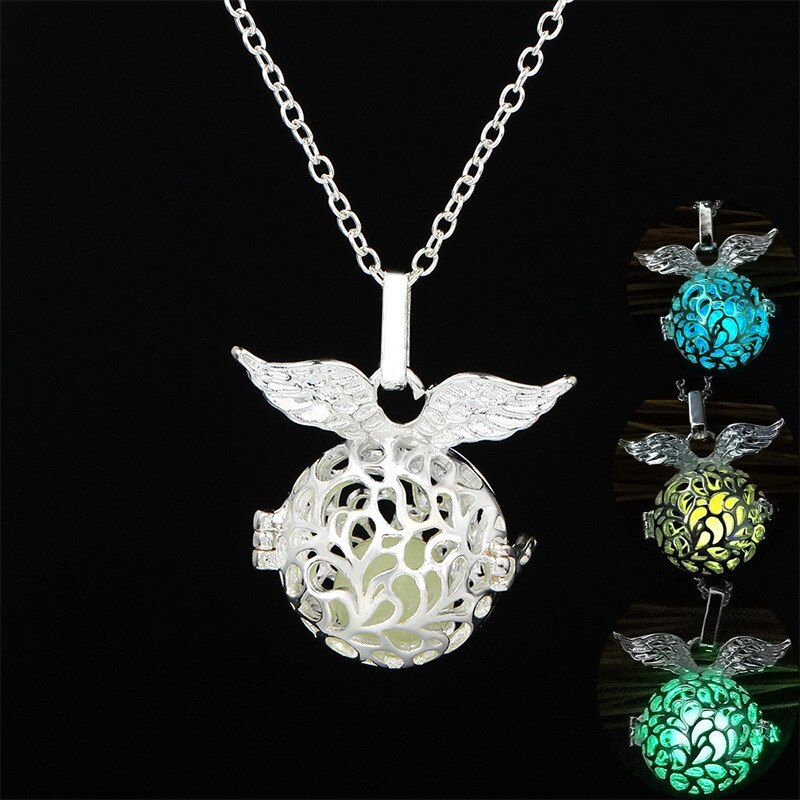 Collier lumineux en ailes d'ange pendentif en boule creuse