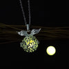Collier lumineux en ailes d'ange pendentif en boule creuse
