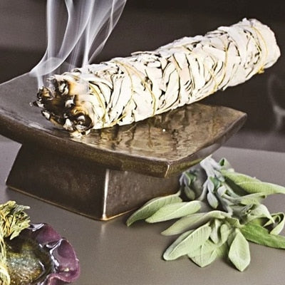 Sage blanco deja puro perfume ahumado purificación de la casa de fumadores