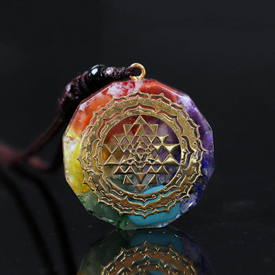 Pendentif Orgonite collier Sri Yantra géométrie sacrée