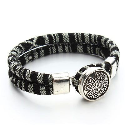 Bracelets bohémien superposés en coton cordons de couleur argent tibétain