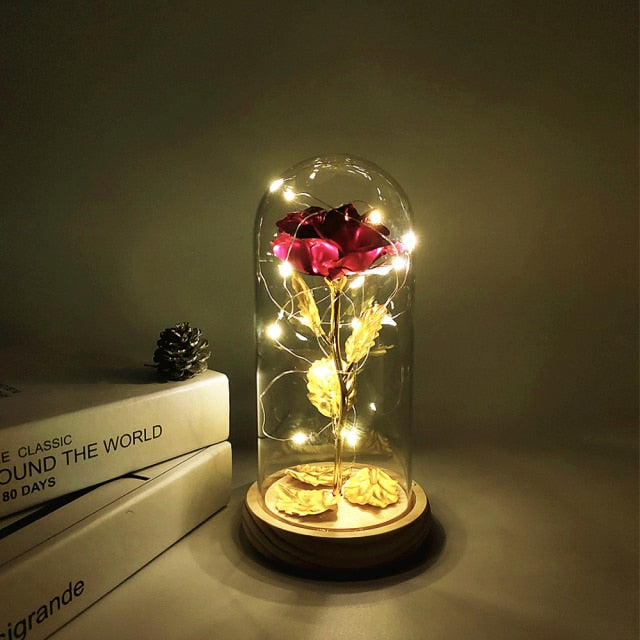 Rose éternelle, galaxie, dans un dôme de verre sur une base en bois - Plusieurs couleurs disponibles