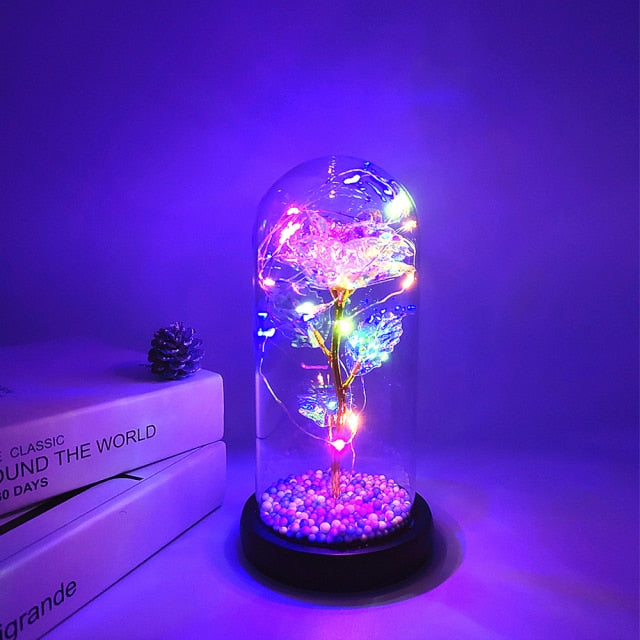 Rose éternelle, galaxie, dans un dôme de verre sur une base en bois - Plusieurs couleurs disponibles