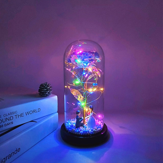 Rose éternelle, galaxie, dans un dôme de verre sur une base en bois - Plusieurs couleurs disponibles